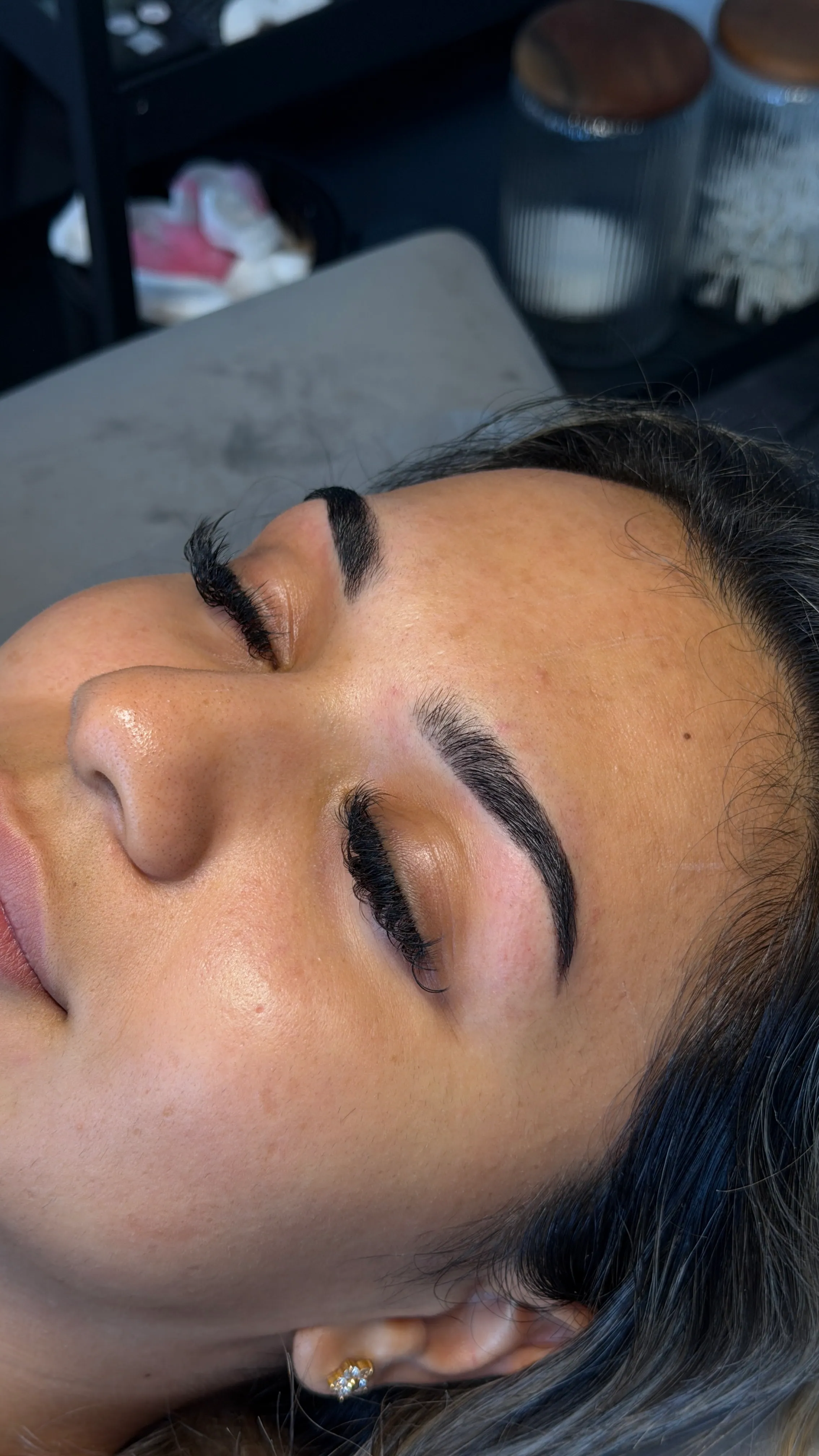 Brow Lift und Lash Lift im Profil